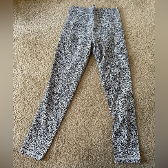 Salutation 7/8 leggings with pockets - Picture 3 of 3